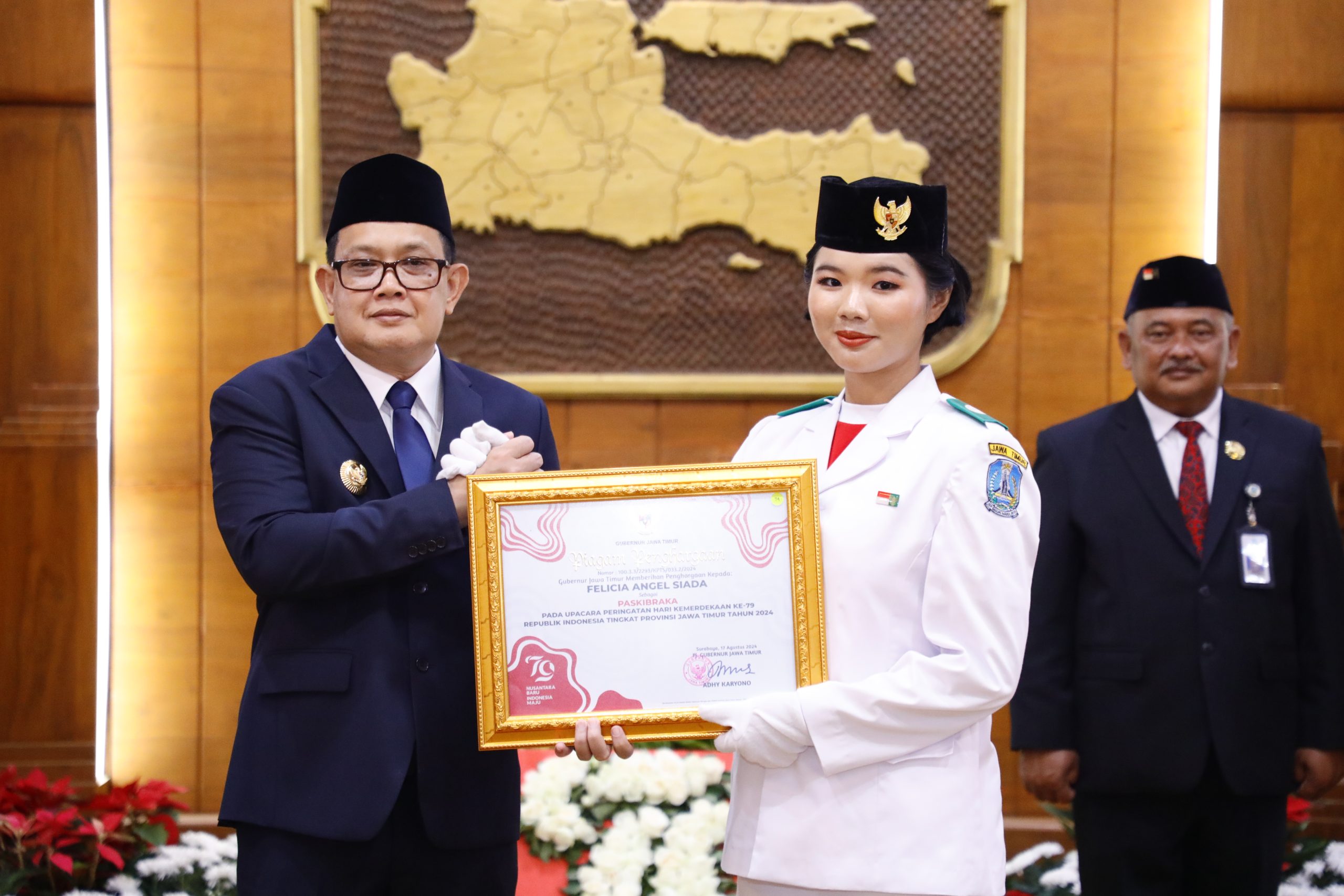 Membawa Merah Putih ke Langit (1)